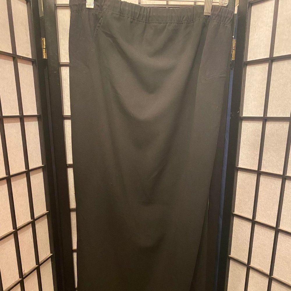 EUC mE Black Long Maternity Skirt Size Small